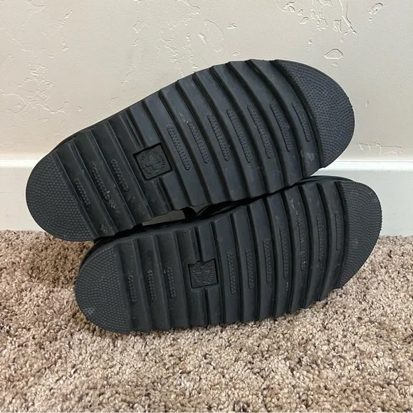 Dr. Doc Martens Blaire Women's Leather Strap Sandals Purple Patent Leather Sz 8 - Picture 7 of 7